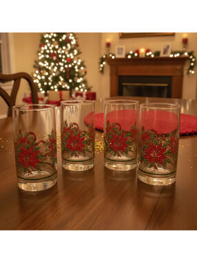 Vtg Libbey Poinsettia and Ribbon Holiday glasses with Gold Trim (Set of 4)